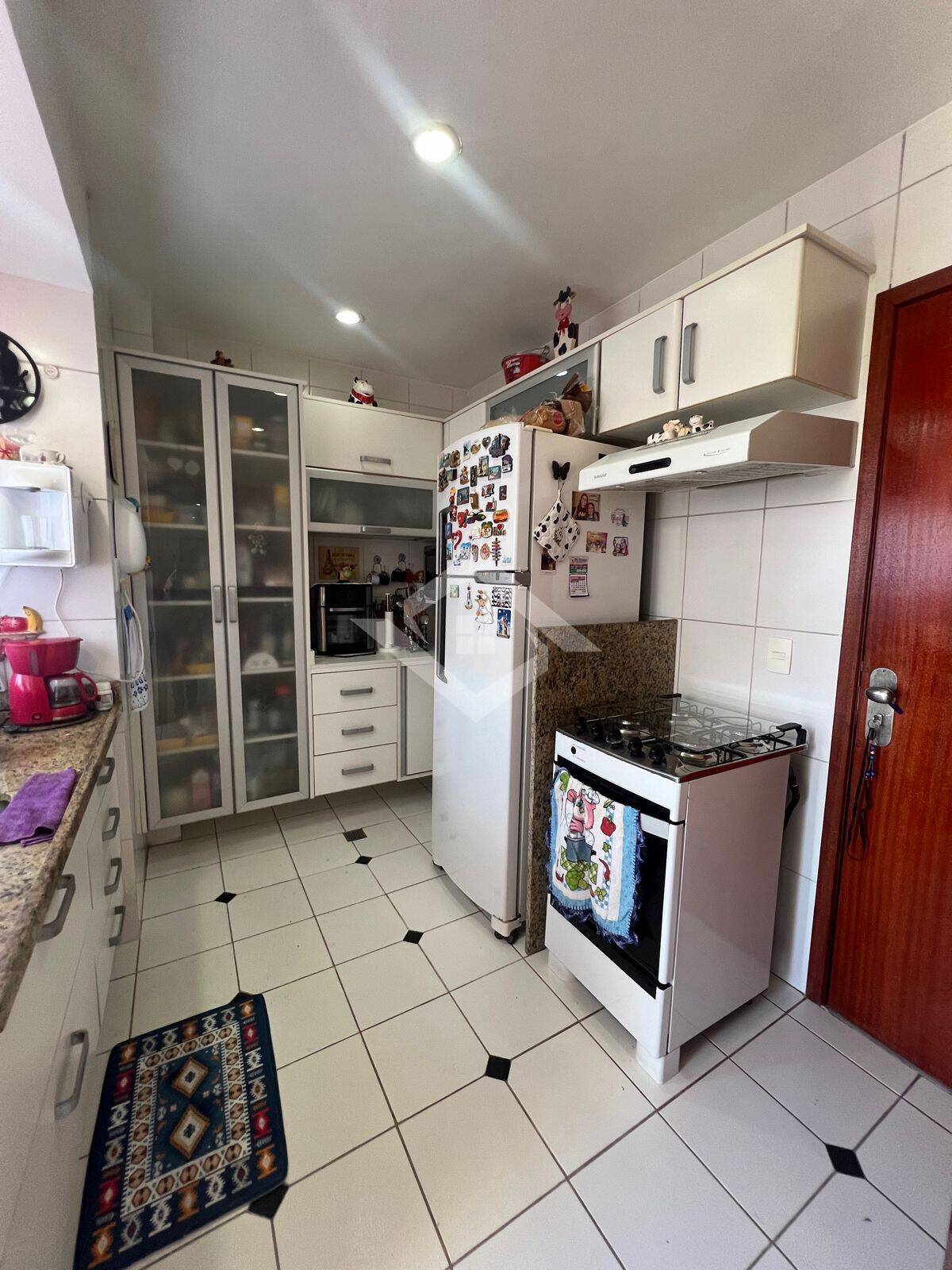 Apartamento à venda com 3 quartos, 200m² - Foto 13