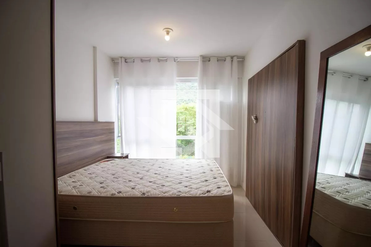 Apartamento à venda com 2 quartos, 70m² - Foto 20