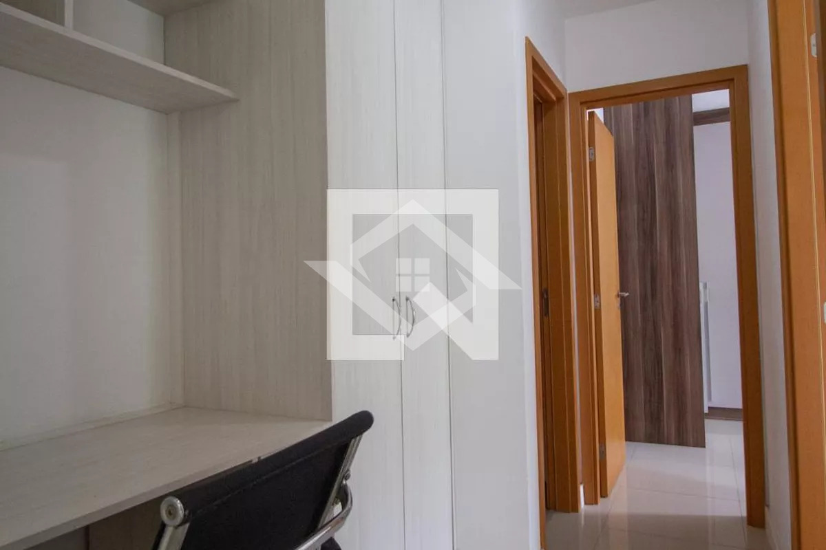 Apartamento à venda com 2 quartos, 70m² - Foto 25