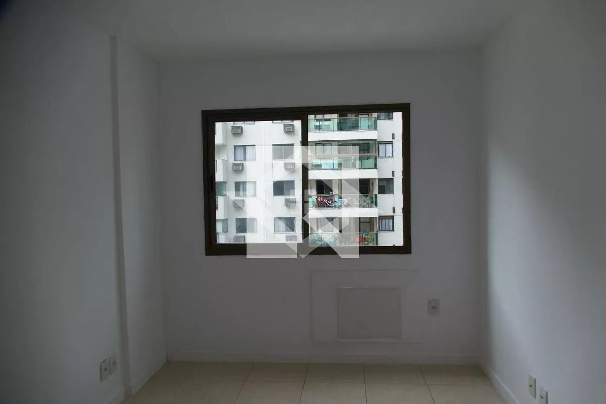 Apartamento à venda com 2 quartos, 70m² - Foto 17