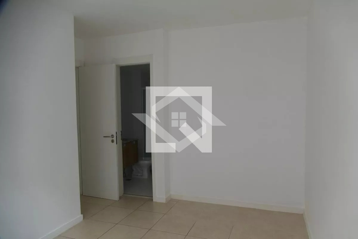 Apartamento à venda com 2 quartos, 70m² - Foto 22