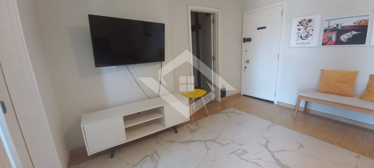 Apartamento para alugar com 2 quartos, 80m² - Foto 15