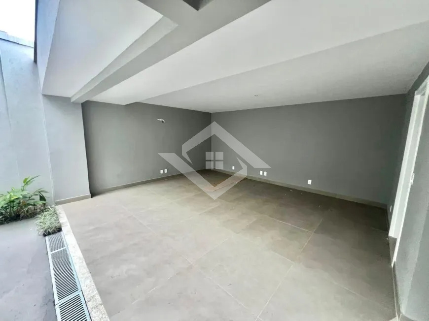 Casa à venda com 4 quartos, 297m² - Foto 20