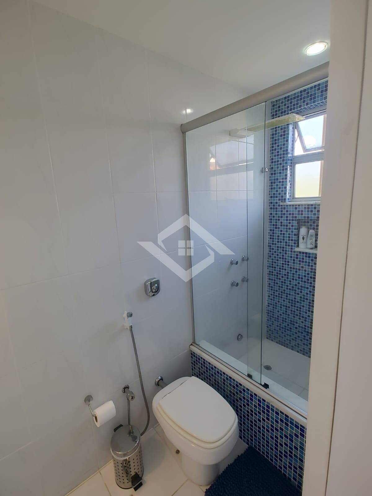 Apartamento para alugar com 3 quartos, 144m² - Foto 17