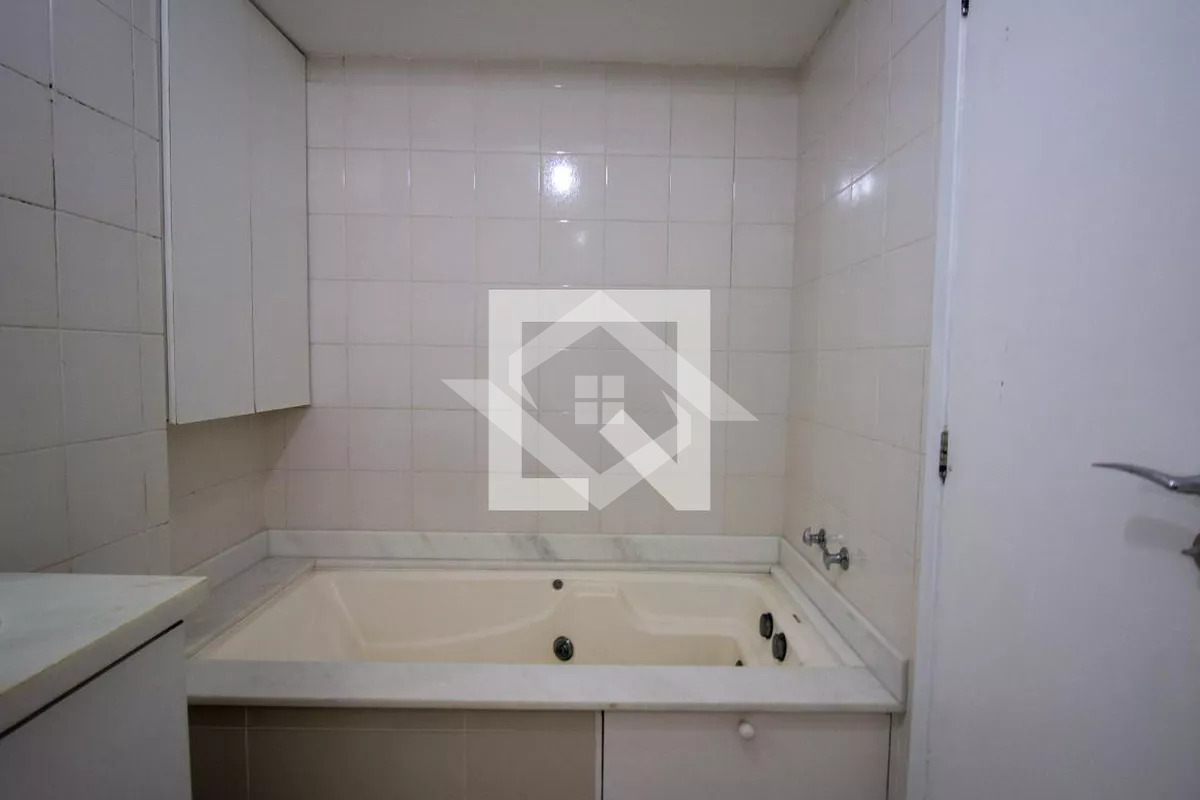 Apartamento à venda com 3 quartos, 167m² - Foto 24