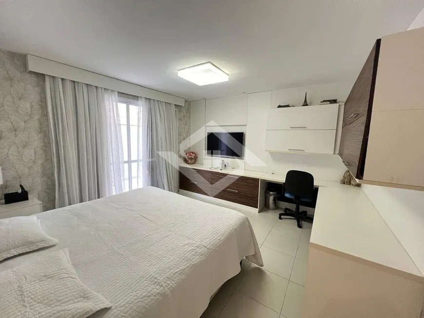 Casa à venda com 6 quartos, 500m² - Foto 41