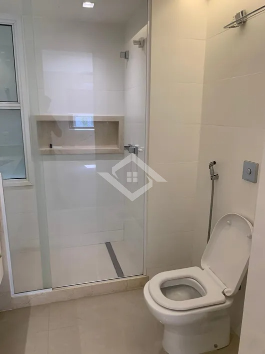 Apartamento à venda com 4 quartos, 156m² - Foto 3