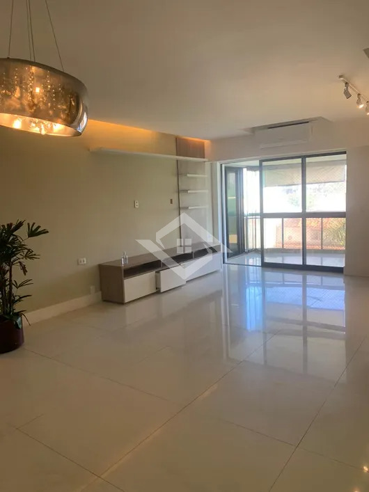 Apartamento à venda com 4 quartos, 156m² - Foto 8