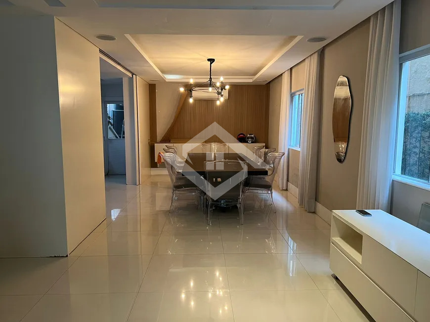 Casa à venda e aluguel com 4 quartos, 350m² - Foto 7