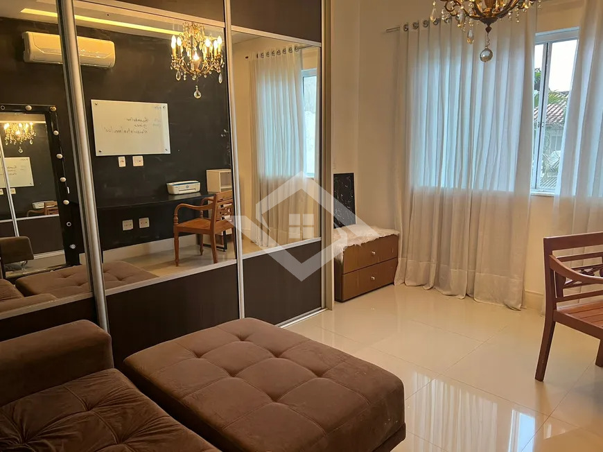 Casa à venda e aluguel com 4 quartos, 350m² - Foto 22