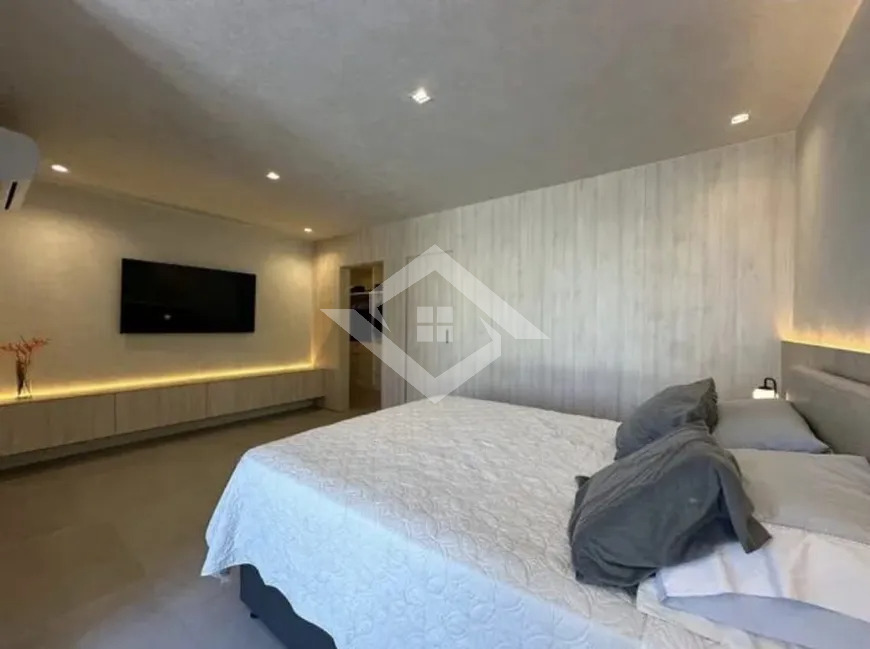 Casa à venda com 4 quartos, 460m² - Foto 19