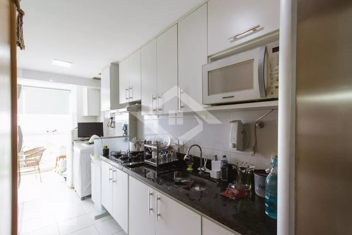 Apartamento à venda com 3 quartos, 73m² - Foto 4