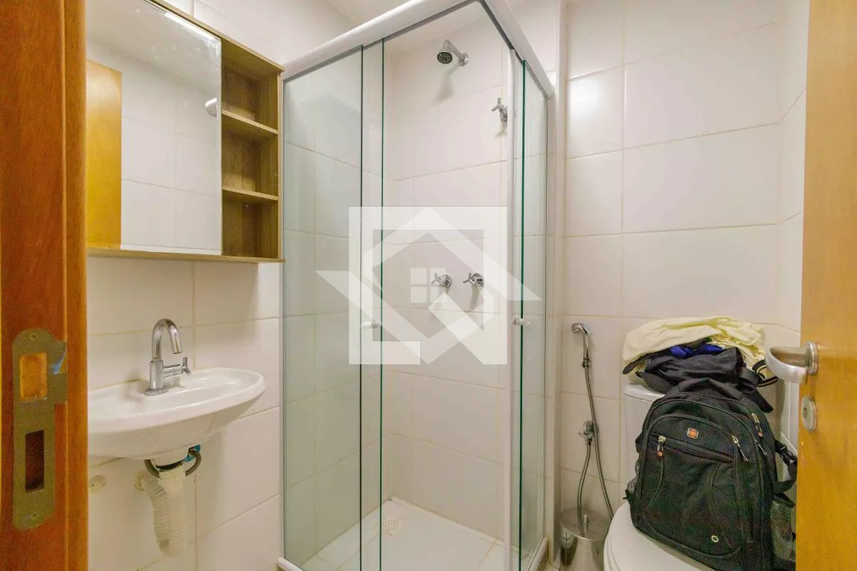 Apartamento à venda com 2 quartos, 70m² - Foto 9