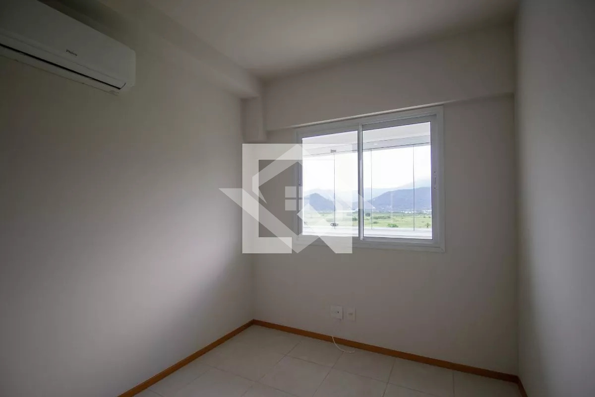 Casa à venda com 2 quartos, 70m² - Foto 14