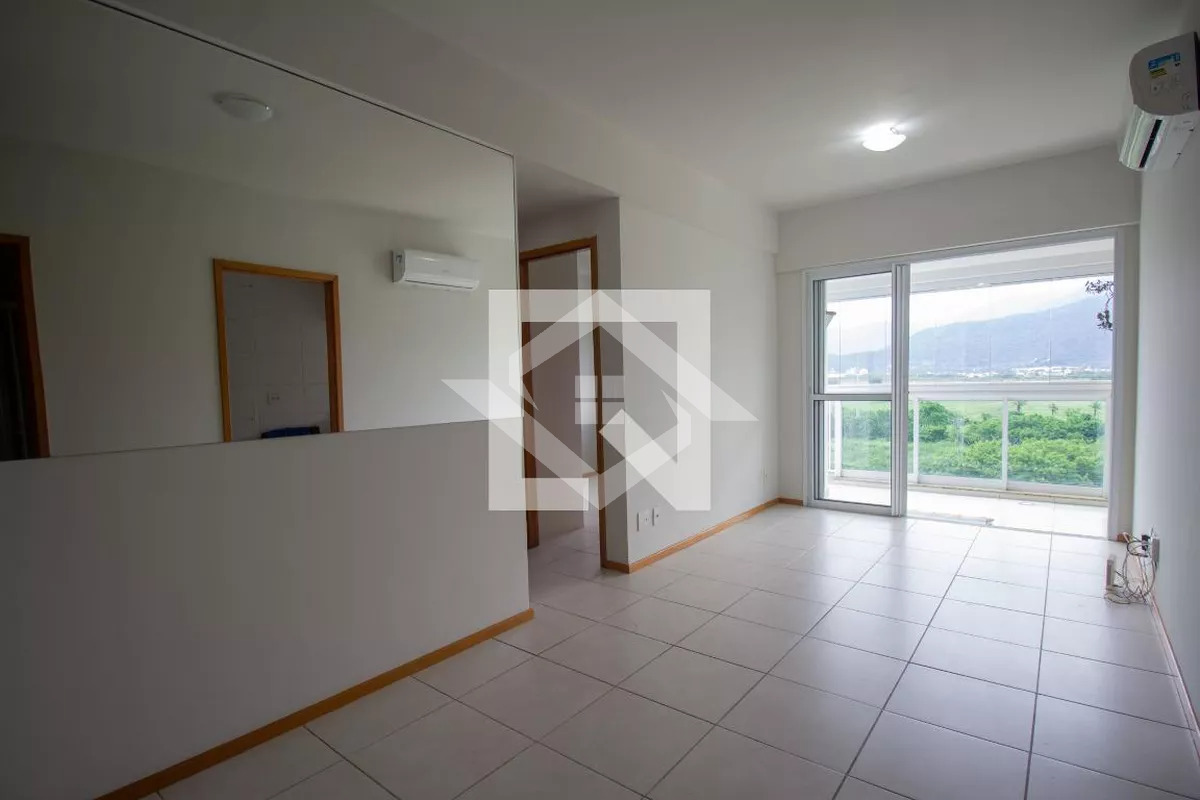 Casa à venda com 2 quartos, 70m² - Foto 17