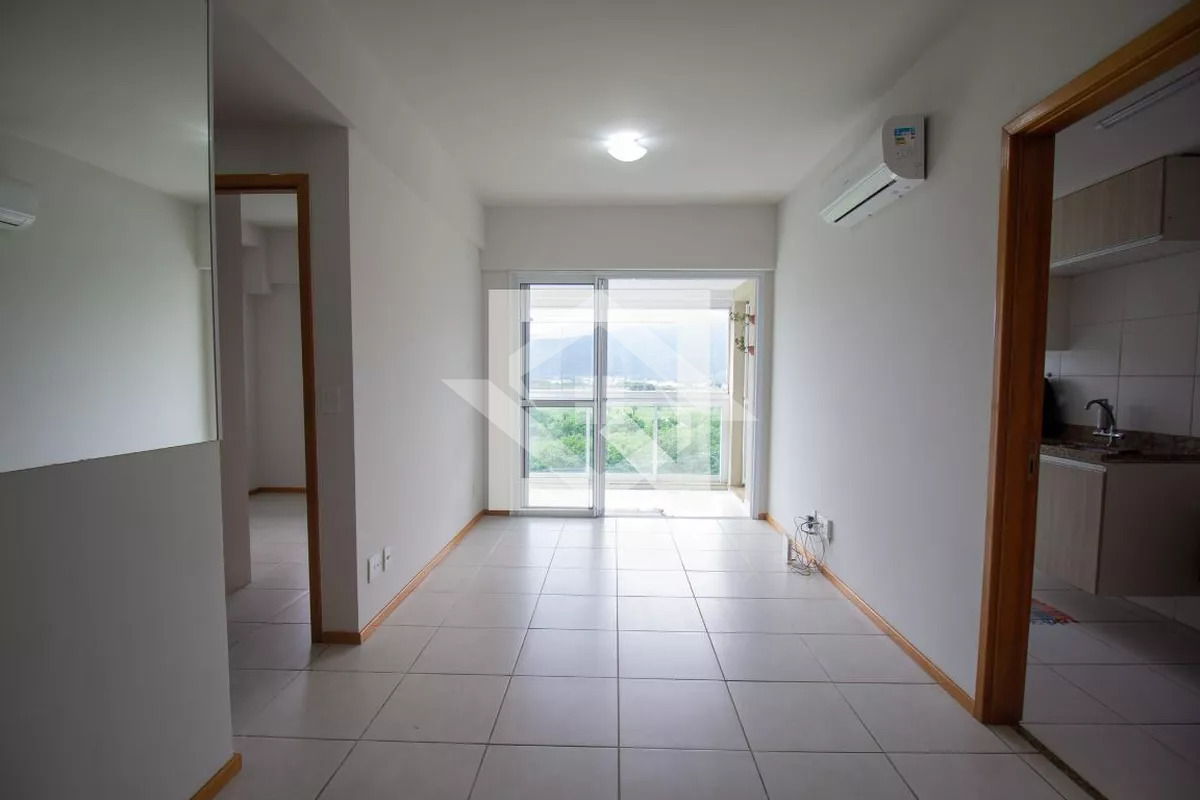 Casa à venda com 2 quartos, 70m² - Foto 20