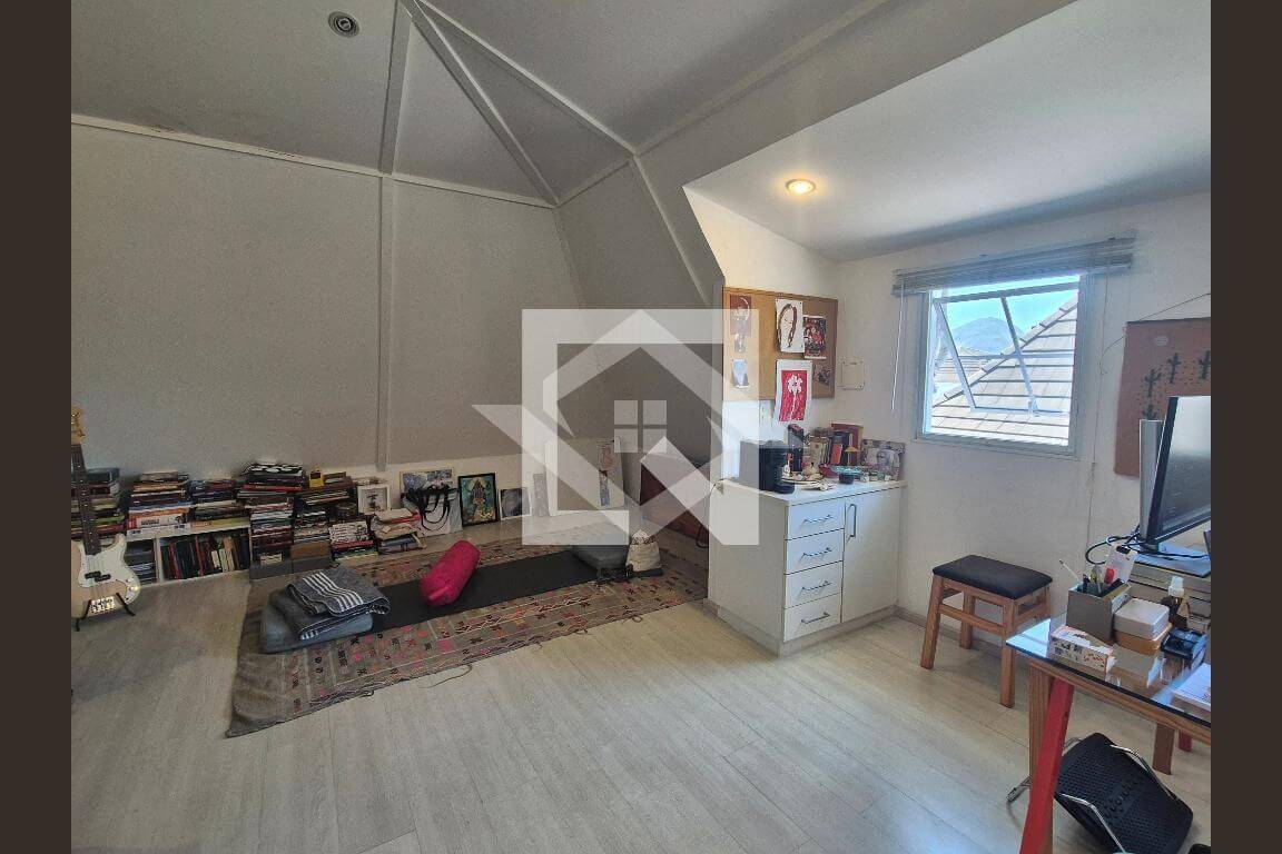 Casa à venda com 4 quartos, 240m² - Foto 31