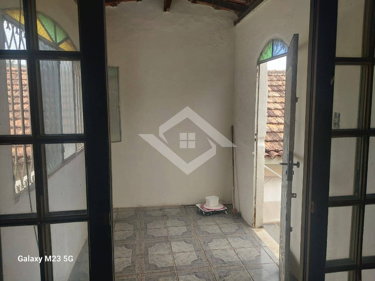 Casa para alugar com 2 quartos, 120m² - Foto 5