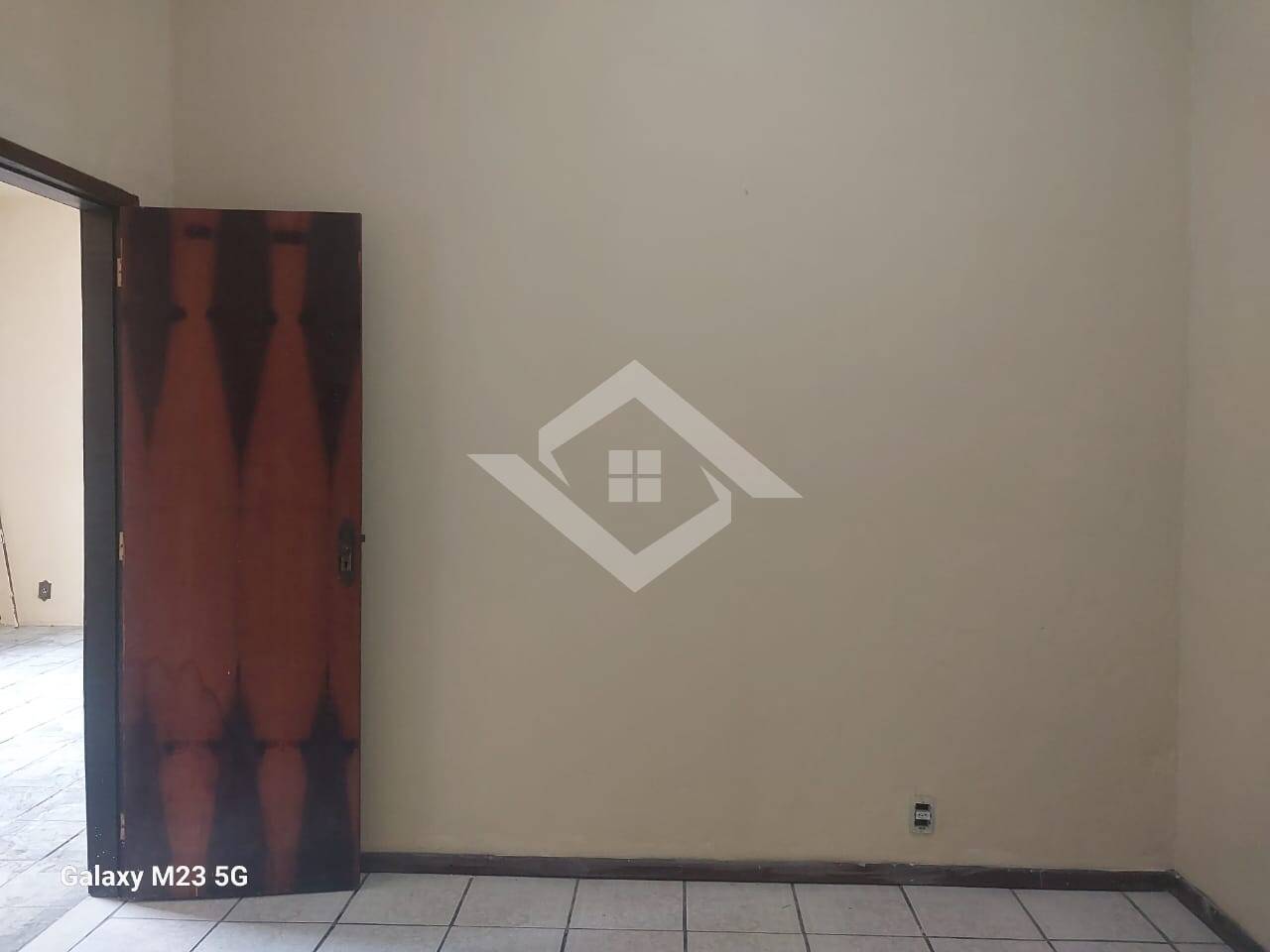 Casa para alugar com 2 quartos, 120m² - Foto 13