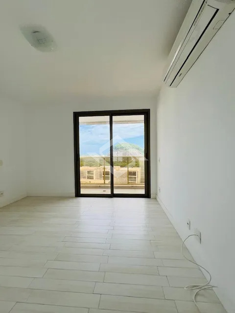 Apartamento à venda com 4 quartos, 217m² - Foto 6