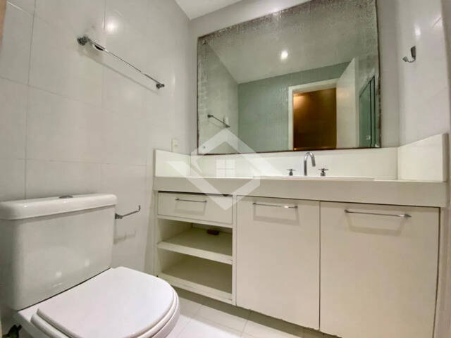 Apartamento à venda com 4 quartos, 233m² - Foto 5