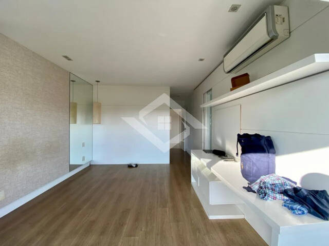 Apartamento à venda com 4 quartos, 233m² - Foto 10