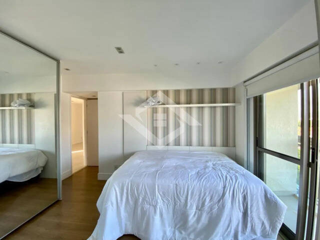 Apartamento à venda com 4 quartos, 233m² - Foto 15