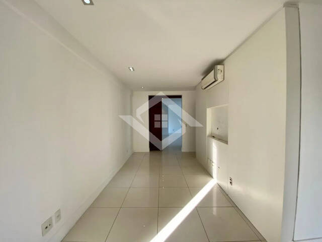 Apartamento à venda com 4 quartos, 233m² - Foto 14