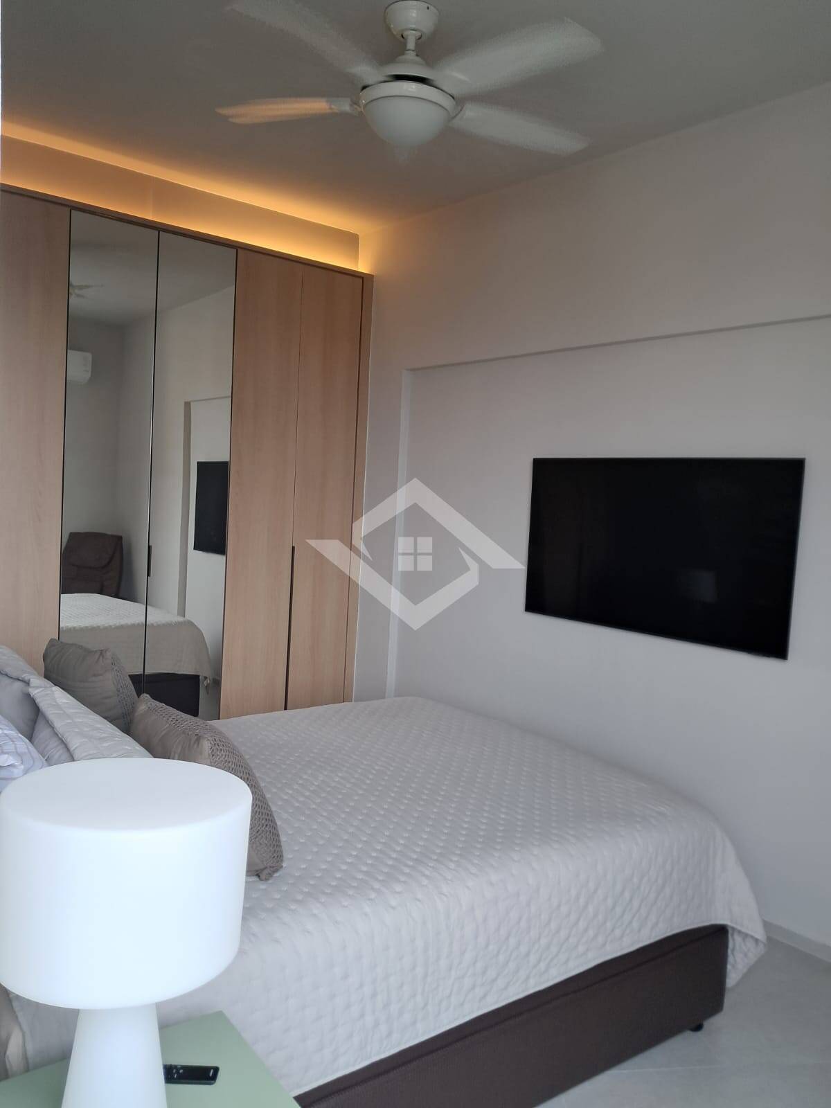 Apartamento à venda com 1 quarto, 42m² - Foto 10