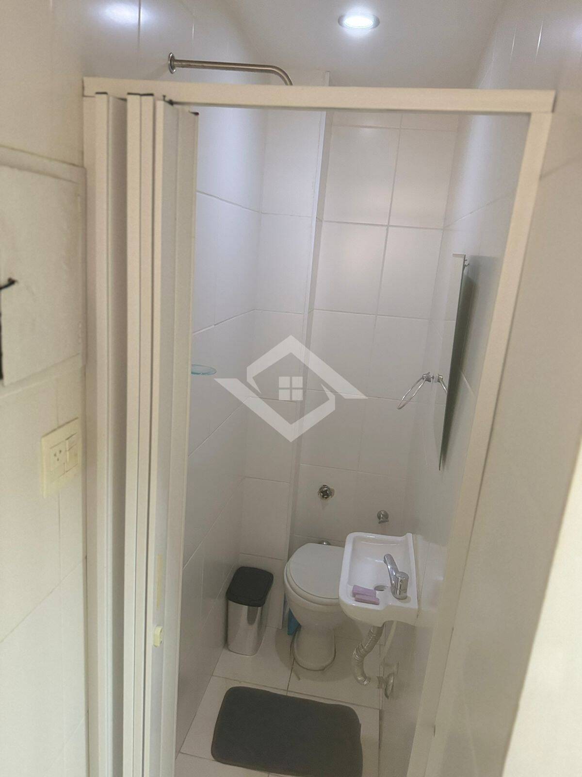 Apartamento à venda com 2 quartos, 70m² - Foto 8