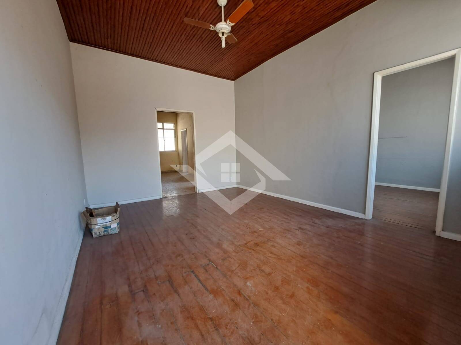 Casa à venda com 3 quartos, 110m² - Foto 5