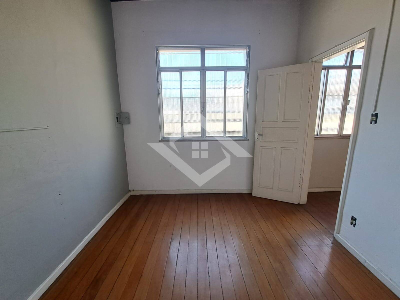 Casa à venda com 3 quartos, 110m² - Foto 12