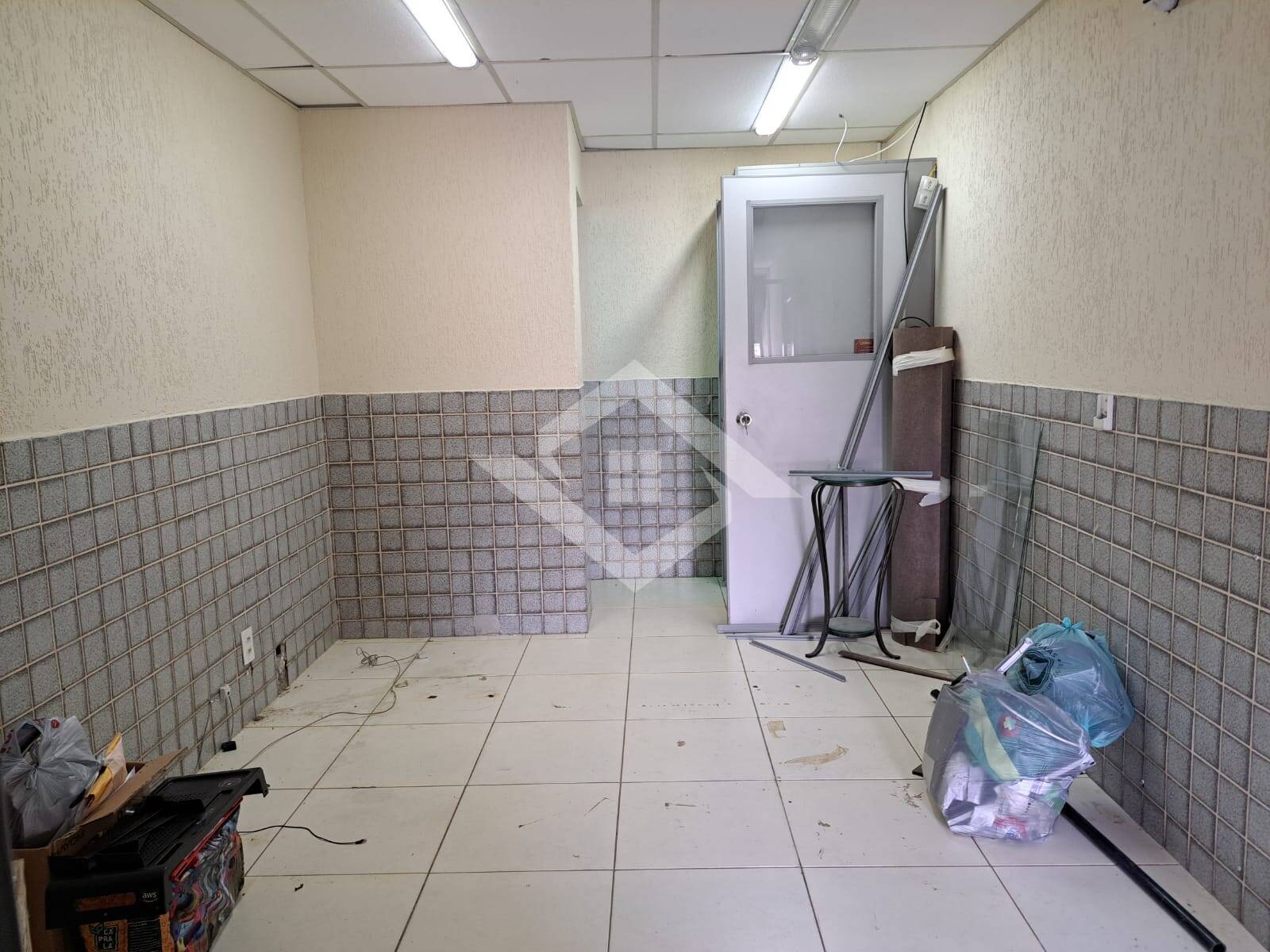 Depósito-Galpão-Armazém para alugar, 25m² - Foto 4