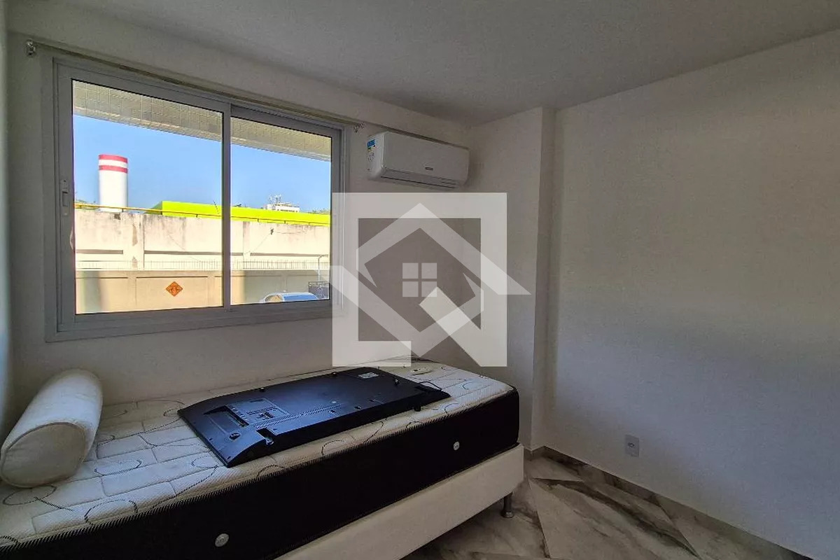 Apartamento à venda com 3 quartos, 90m² - Foto 15