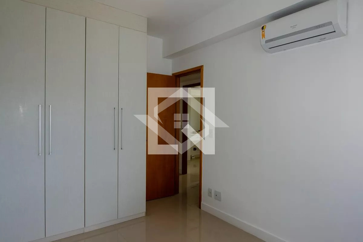 Apartamento à venda com 3 quartos, 101m² - Foto 17