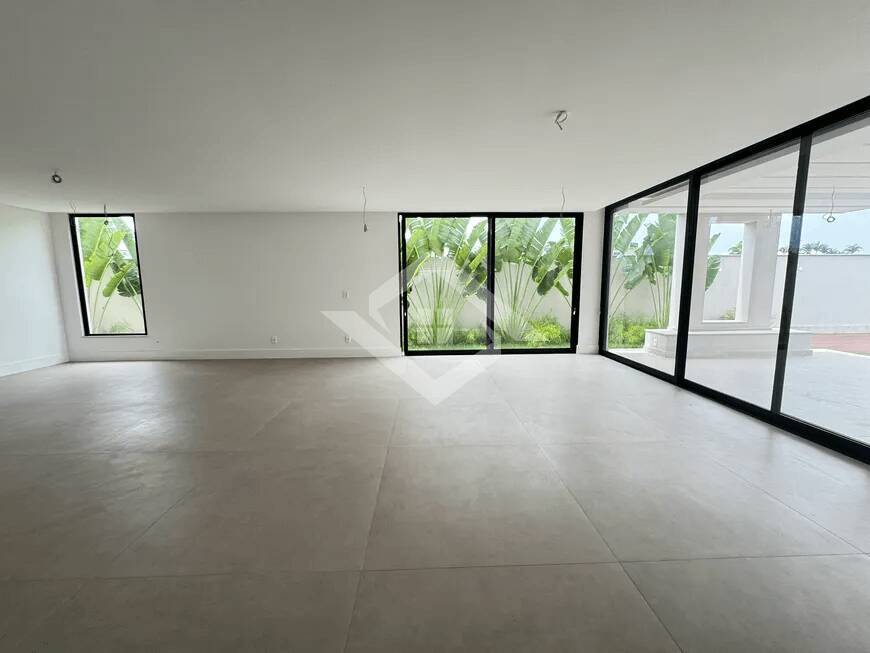 Casa à venda com 5 quartos, 600m² - Foto 6