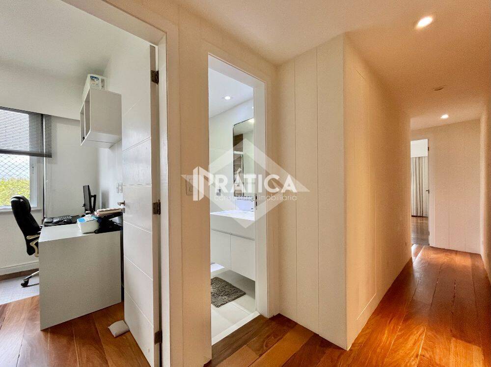 Apartamento à venda com 3 quartos, 160m² - Foto 19