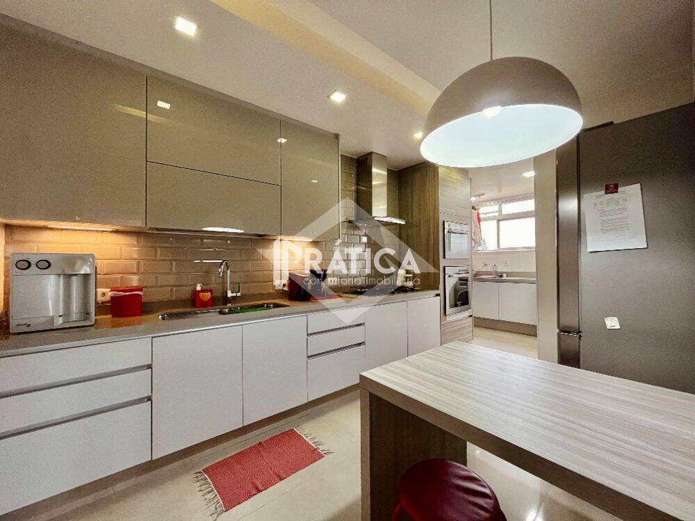 Apartamento à venda com 3 quartos, 160m² - Foto 18