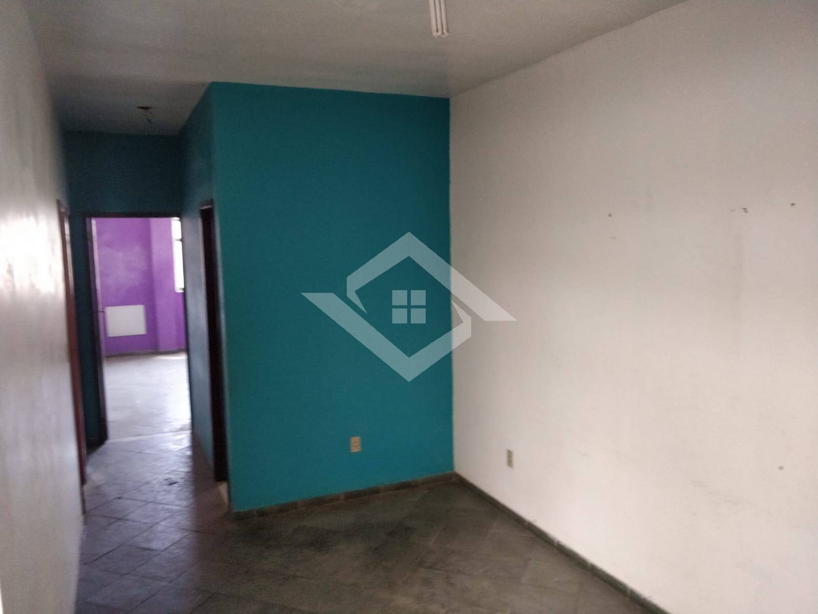 Casa à venda com 2 quartos, 65m² - Foto 9