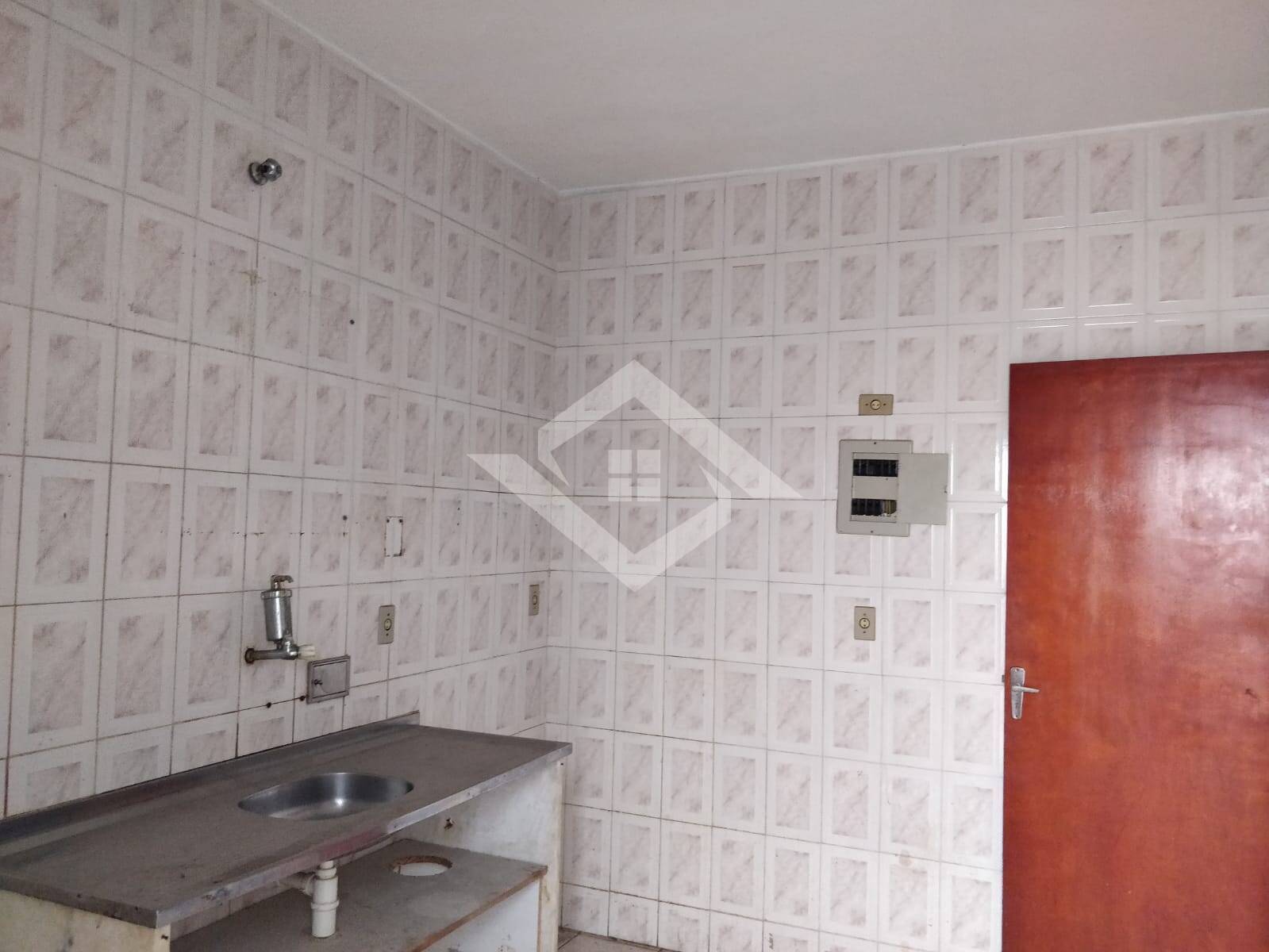 Casa à venda com 2 quartos, 65m² - Foto 15