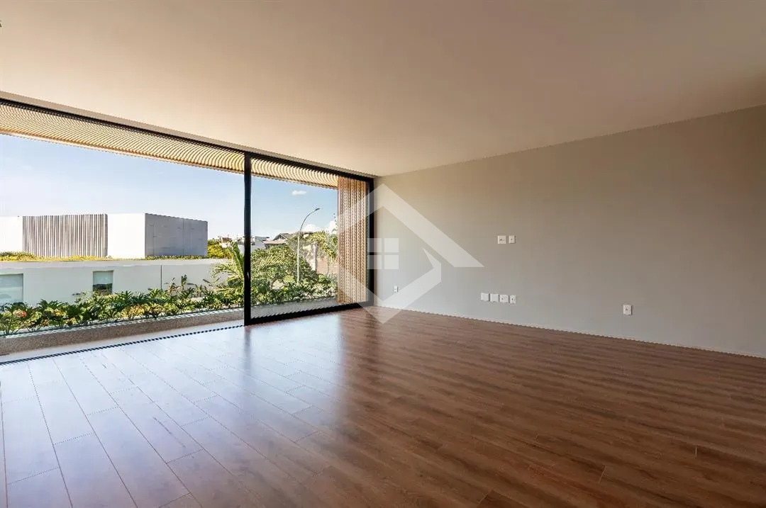 Casa à venda com 5 quartos, 995m² - Foto 4