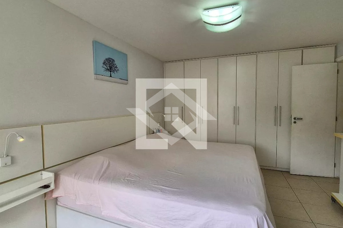 Apartamento à venda com 3 quartos, 360m² - Foto 4