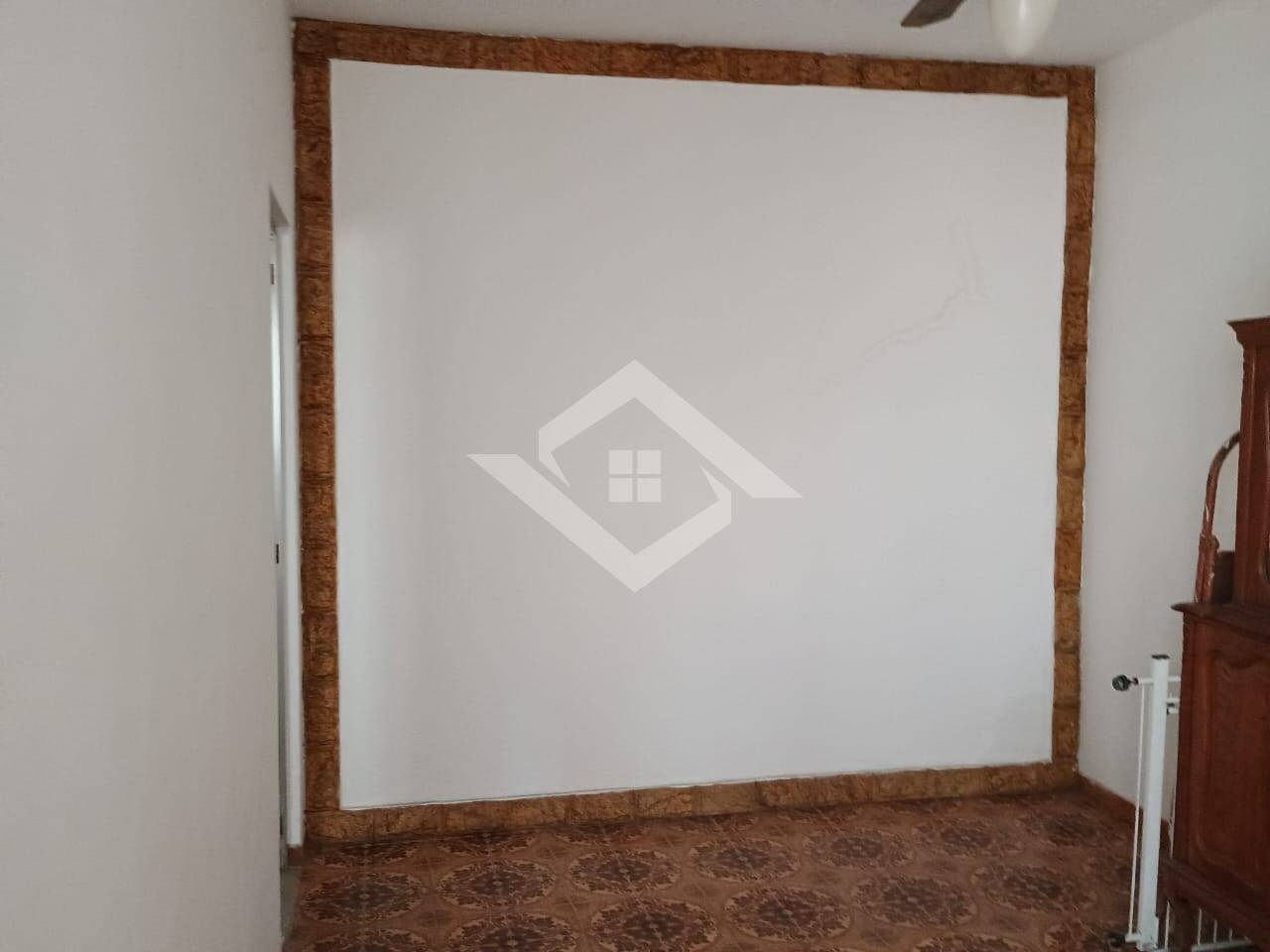 Casa à venda com 2 quartos, 200m² - Foto 9