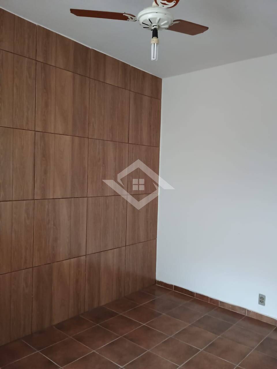 Casa à venda com 2 quartos, 200m² - Foto 10