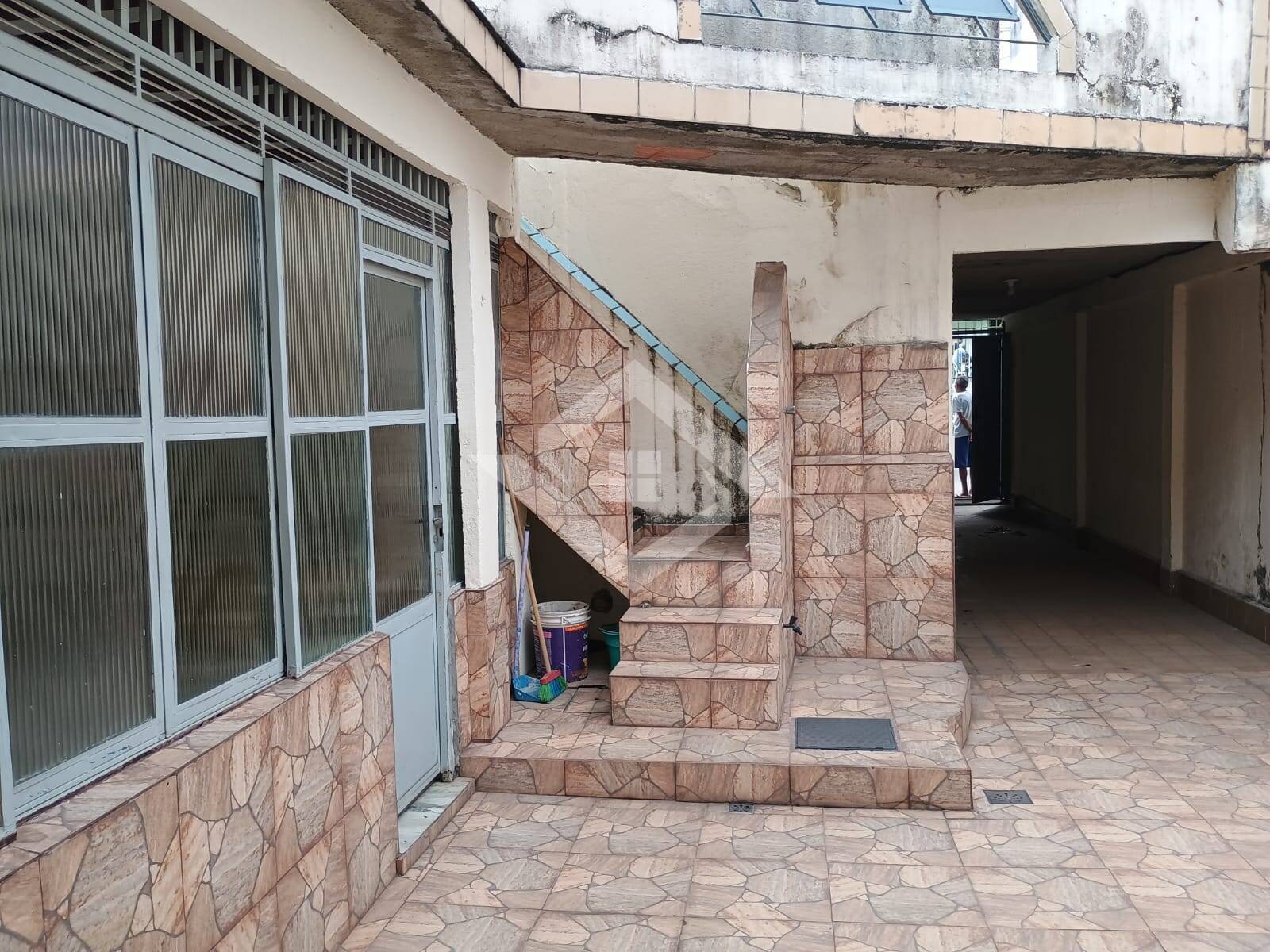 Casa à venda com 2 quartos, 200m² - Foto 21