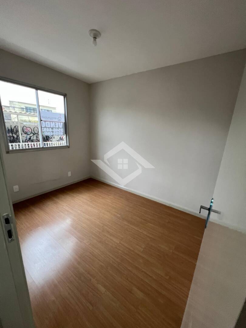 Apartamento à venda com 3 quartos, 55m² - Foto 3