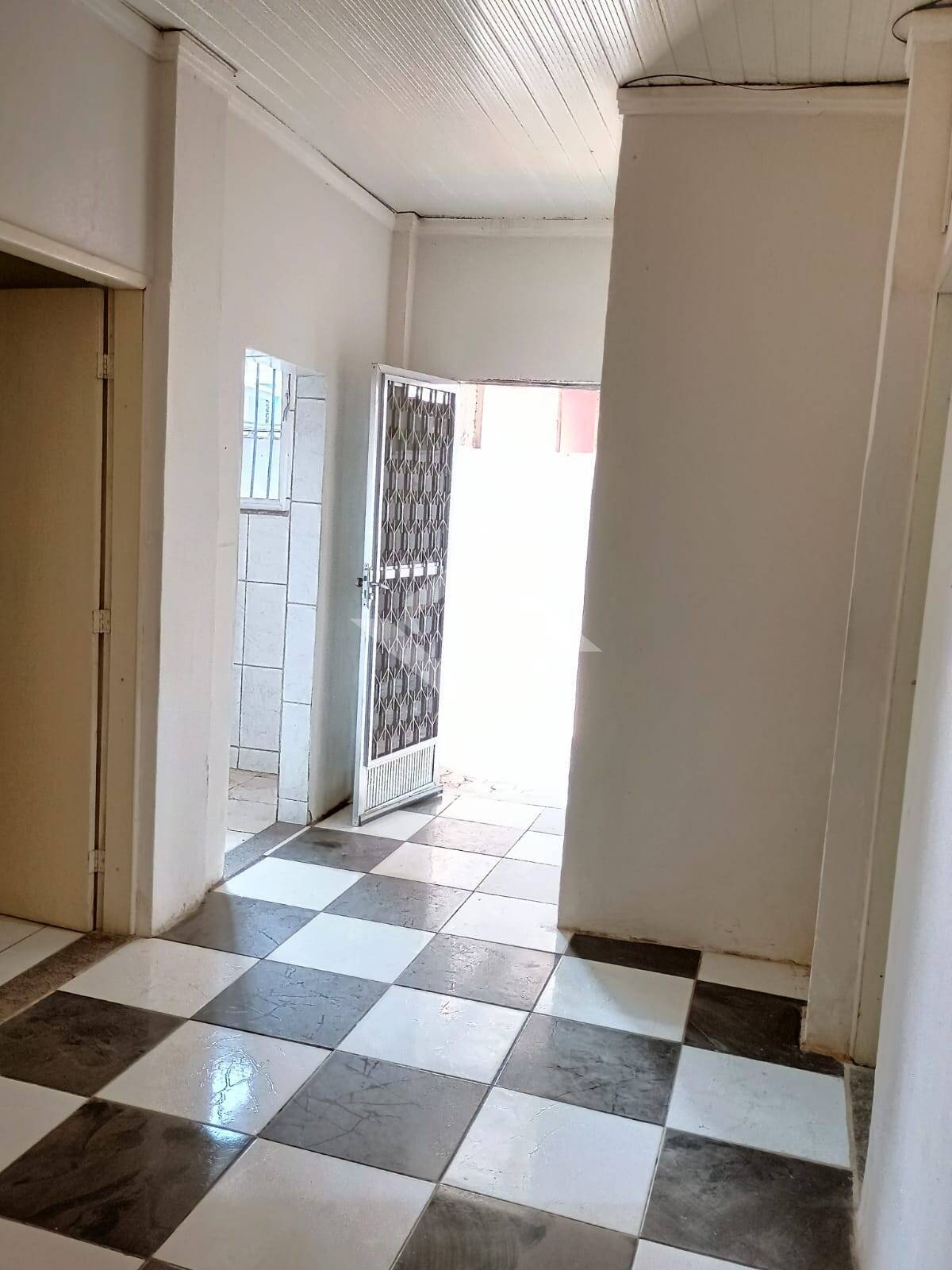 Casa à venda com 2 quartos, 100m² - Foto 5