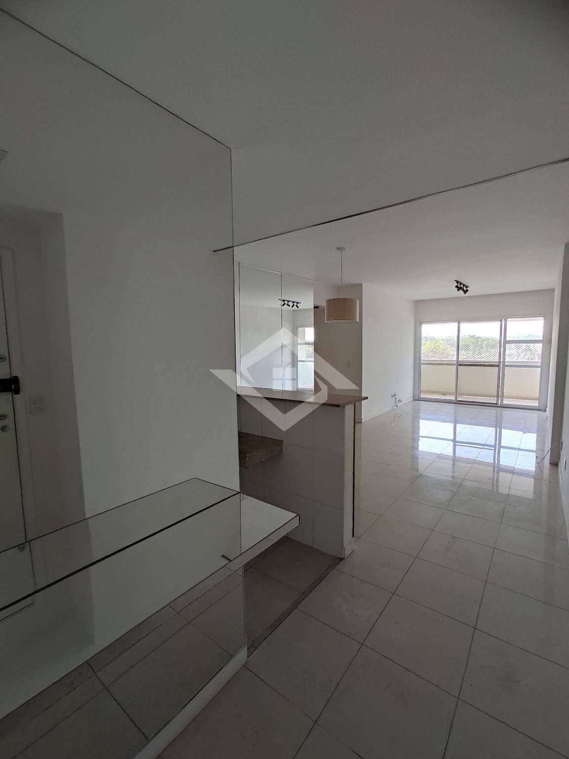 Apartamento à venda com 4 quartos, 113m² - Foto 2