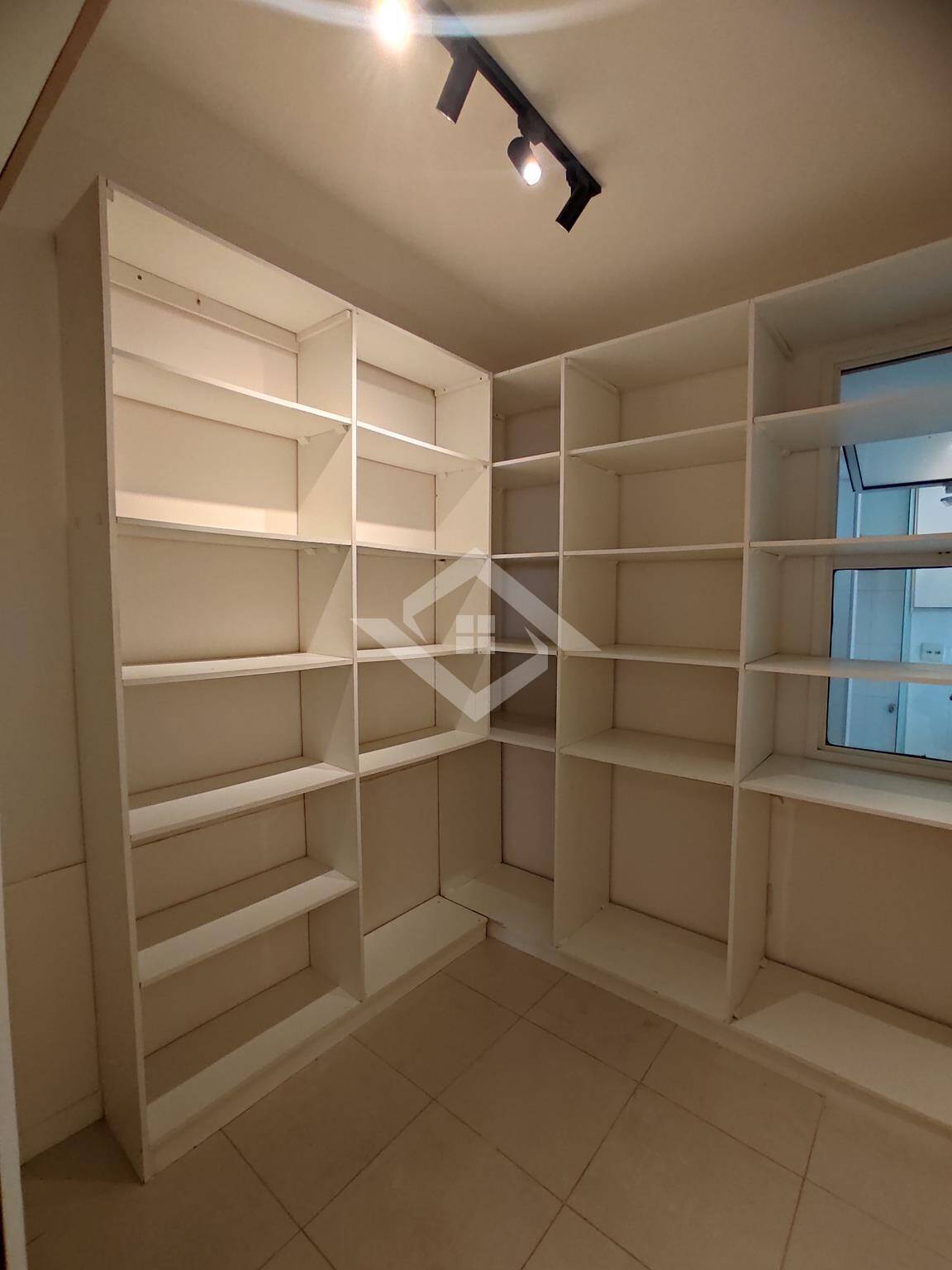 Apartamento à venda com 4 quartos, 113m² - Foto 9