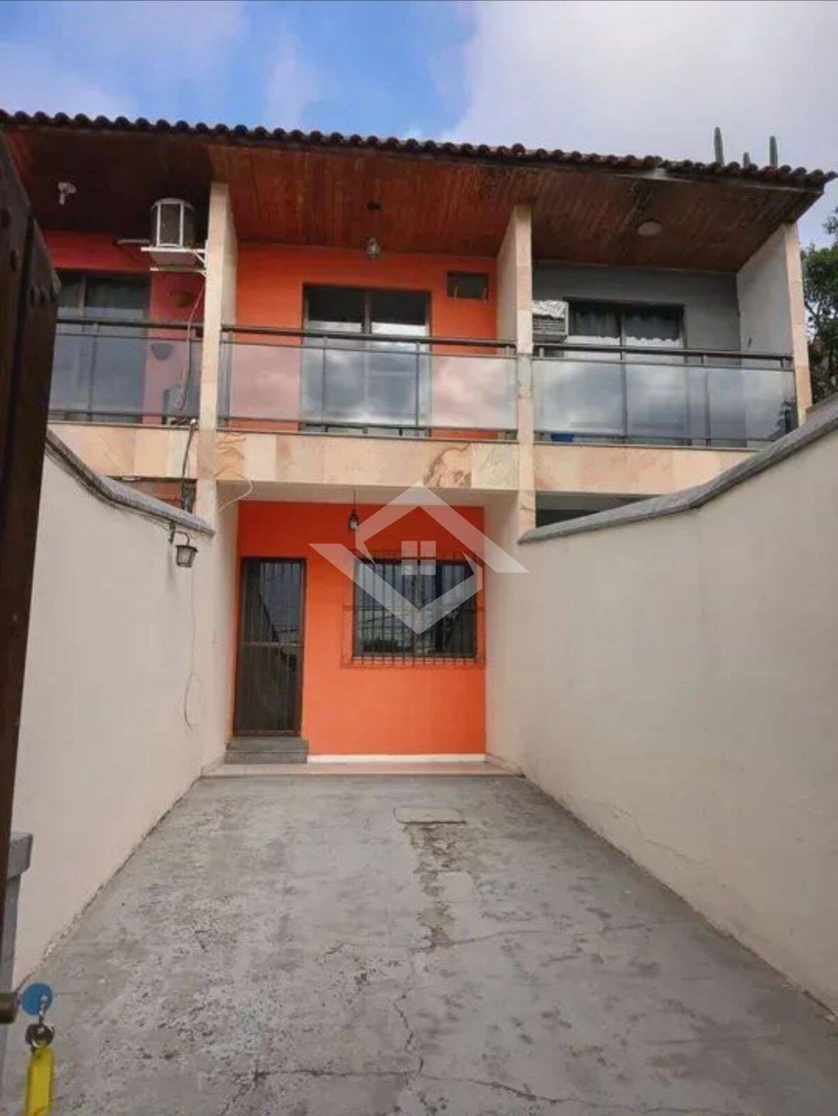 Casa para alugar com 2 quartos, 110m² - Foto 1